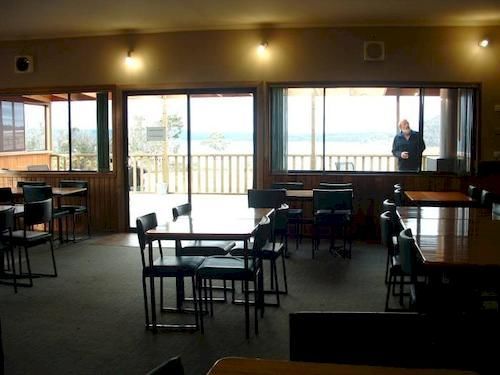 Great Lake Hotel Liawenee 외부 사진